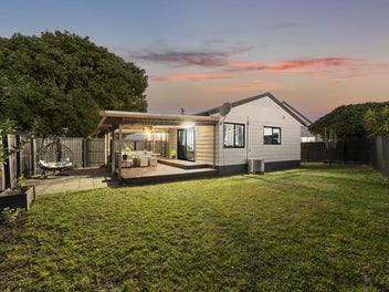 **FINAL WEEK** First Home Stunner!