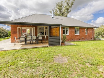 When lifestyle living meets town convenience!