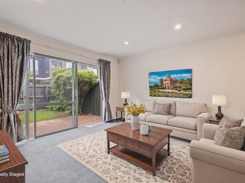 * UNDER OFFER * Light, Bright Fantastic First Home