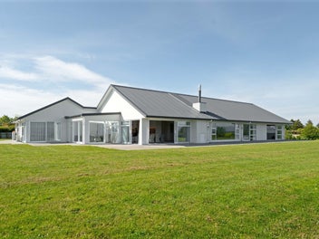 Luxury Living with Unmatched Views BEO $2,395,000