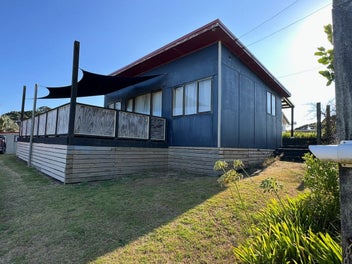 Image 1 of 10