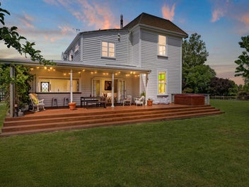 Classic charm - move in ready