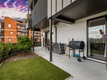 OVERSEAS OWNER NEEDS THE PROPERTY SOLD!