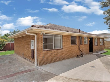 Fully renovated Brick & Tile