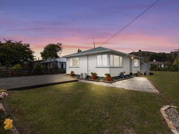 Spic n Span with Semi Rural Views.