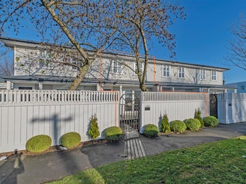 Freehold title, Available Now