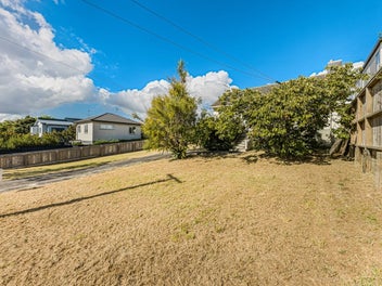 Endless potential 591m², bring your vision to...