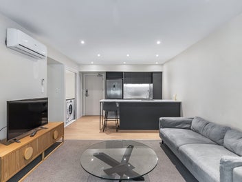 URGENT SALE - Ground floor unit