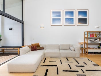 Loft Living 2 Beds 2 Bath 2 Car