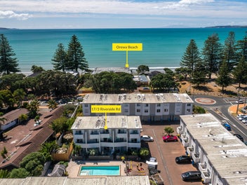 Your Bolthole at the Beach!