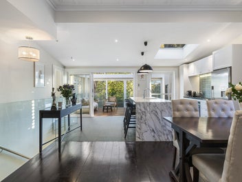 Timeless elegance in Grey Lynn