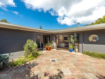 Sunny, convenient and private