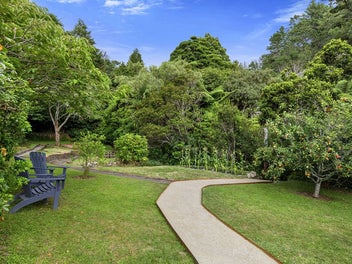 Beautiful Lifestyle. Modern quality renovation.