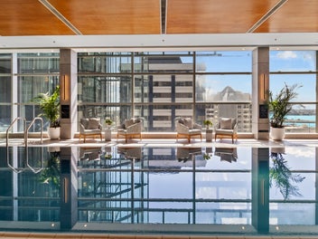 Spacious 5 star Living