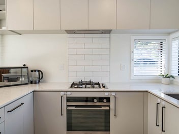 Low-Upkeep - Contemporary Living