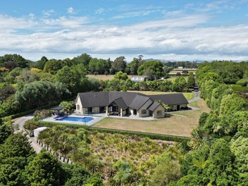 Prestigious Family Home In A Prized Position