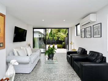 Stunning Contemporary Townhouse