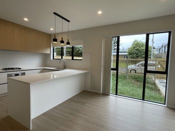 Image 1 of 20
