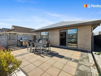Spacious, Sun-Drenched & Low-Maintenance Living