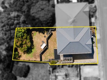 Sensational Freehold on 250m2