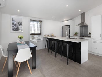 Family home, move in ready!