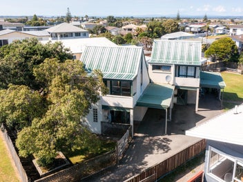 Two homes - One stunning beachside opportunity