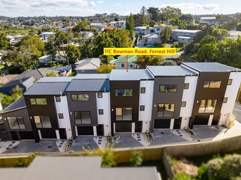 3-Bedroom plus Study Living in Dual Westlake