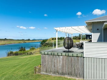 Bespoke Living By The Water - Make It Yours