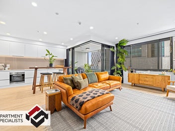 Vendors Moved On! Grey Lynn Pad up for Grab!
