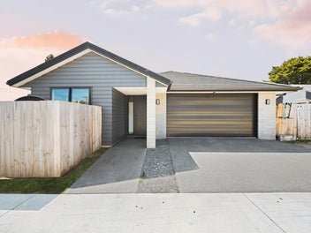Spacious, Stylish, and Family-Friendly-Must Sell!