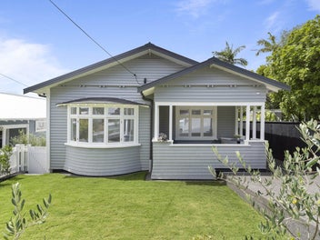 Must-See Family Home – Vendors Moving Overseas