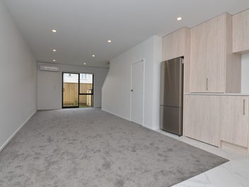 Image 1 of 21