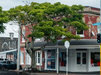 Image 1 of 8
