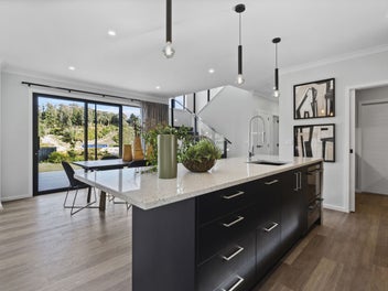 Go for Gold at 2 Oakum Road!