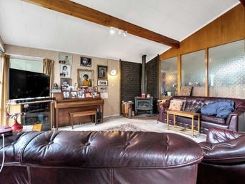 Unique Opportunity in Kakahi!
