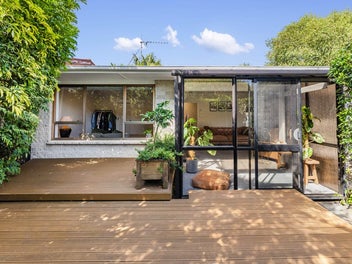 Peaceful, Private, Sunny, & Spacious