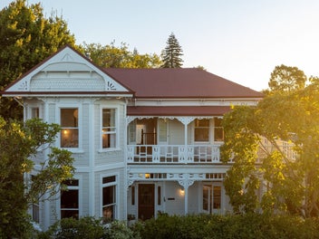 Premium Location, Exquisite Family Living