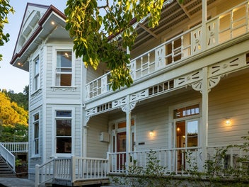 Premium Location, Exquisite Family Living