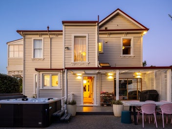Premium Location, Exquisite Family Living