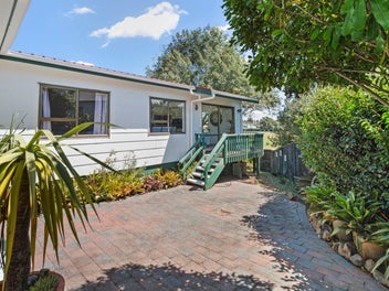 Instantly appealing family home - one owner only