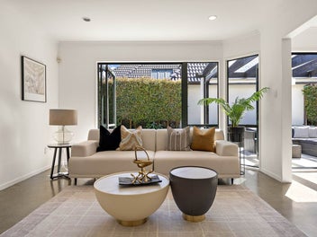Prestigious Epsom Living – Double Grammar Zone