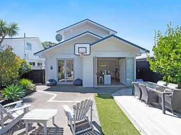 The Ultimate Family Home + Studio Apartment