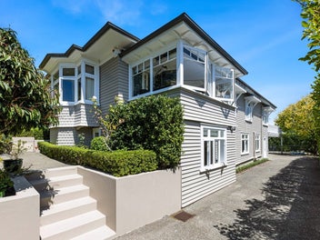 Exquisite Elegance, Unparalleled Luxury on Seaview