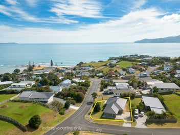 Easy Living in Cable Bay