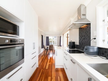 Spacious family living with stunning entertaining