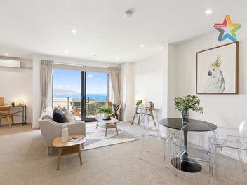 LUXE LIVING IN ISLAND BAY