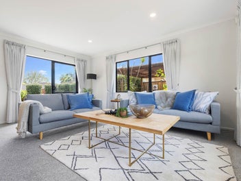 Quality Home with Space for Granny-Reremoana Zone!