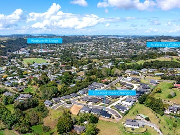 Hot Opportunity - Near New & Must Go!