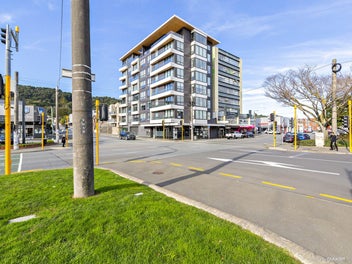 Two Modern Dual Key Apartments