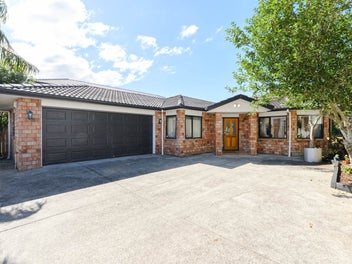 Single-Level Brick & Tile Home – A Rare Find!